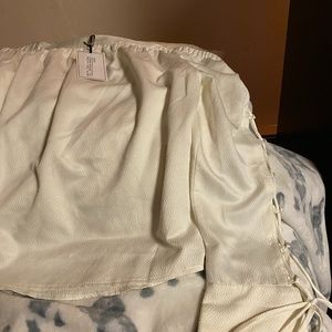 NWT white laces go up sleeves